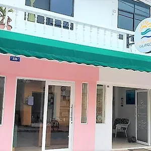 Gardner Galapagos Hostel