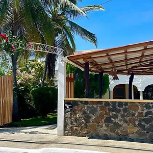 Hotel Suenos Silvestres, Puerto Ayora (Galapagos Islands)